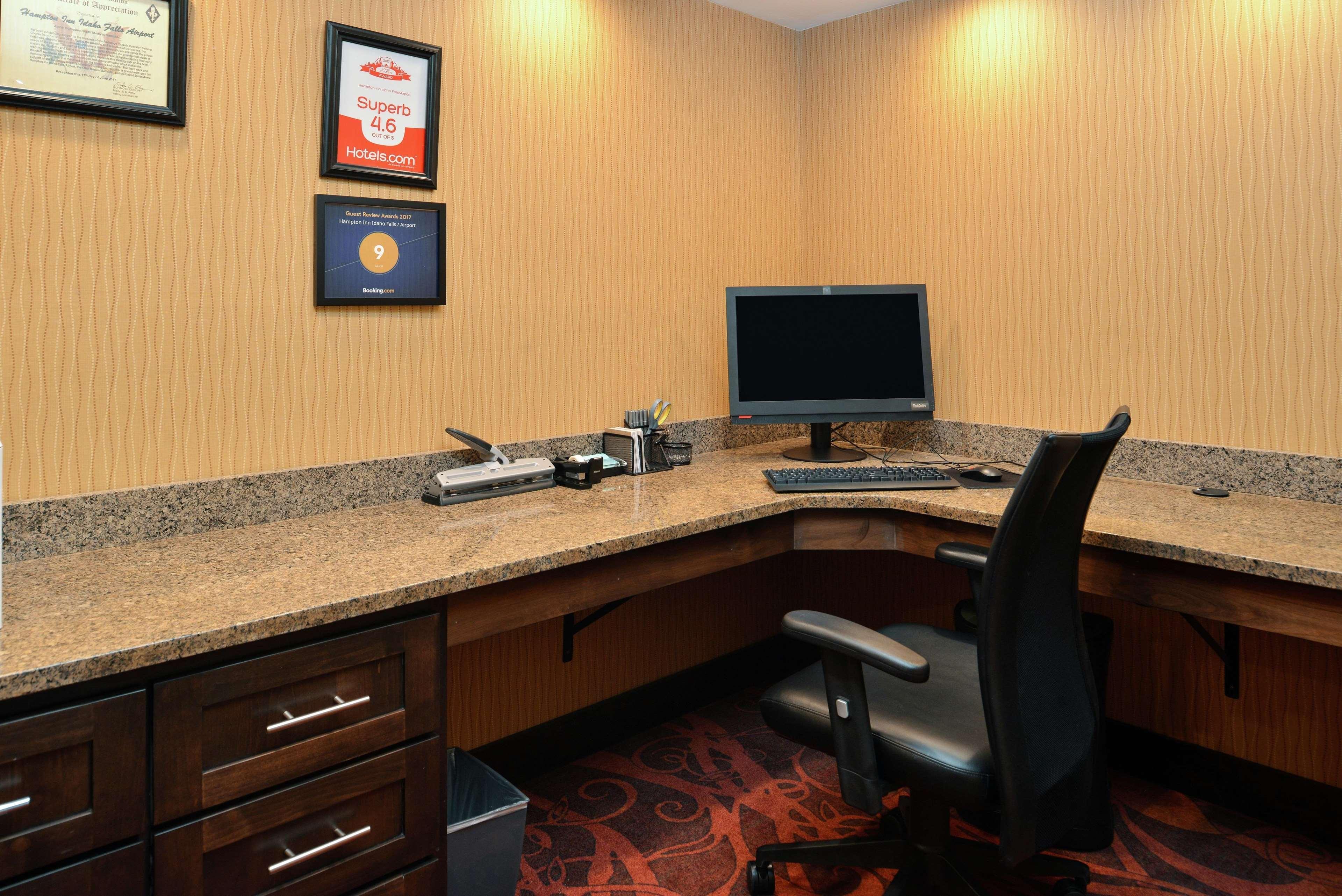 Hampton Inn Idaho Falls / Airport Esterno foto